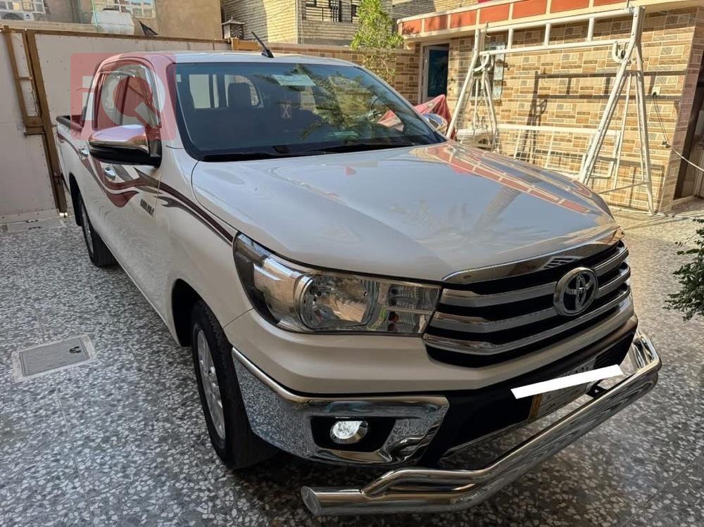 تويوتا هايلوكس